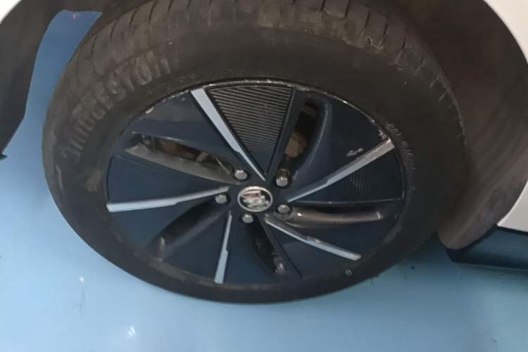 Used Buick Velite 6 2024 430km Enjoyment Version Right Rear Wheel Hub