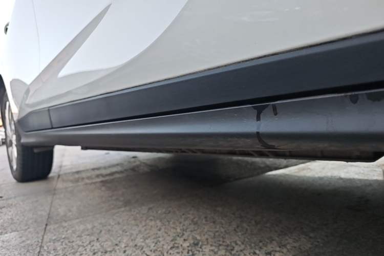 Used Buick Velite 6 2024 430km Comfort Edition Right Side Sill