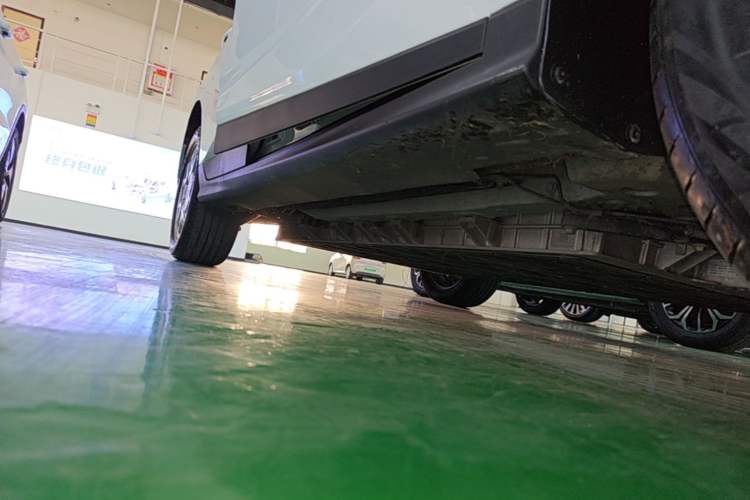 Used Buick Velite 6 2024 450km Range Commuter Version Right Side Sill
