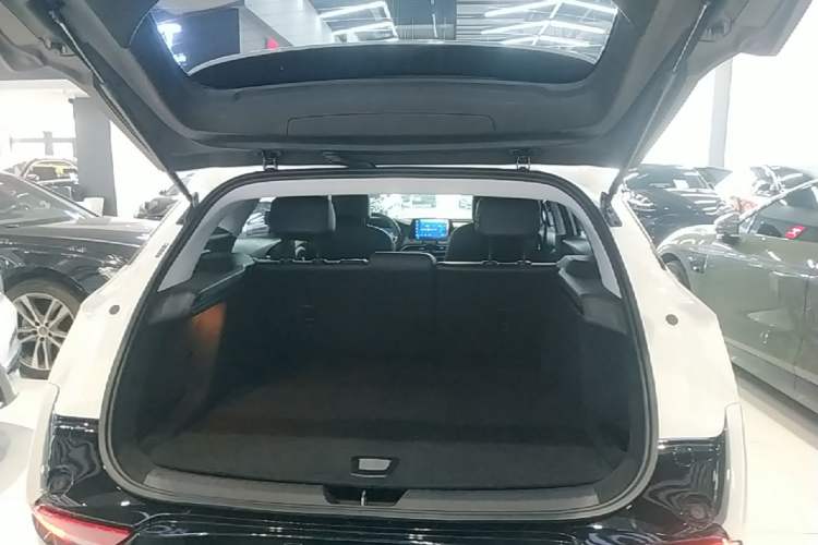 Used Buick Velite 6 2024 430km Comfort Edition Trunk