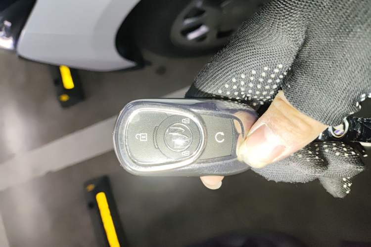Used Buick Velite 6 2024 450km Range Commuter Version Vehicle Key
