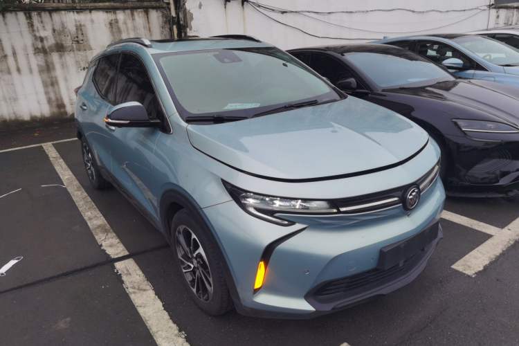 Used Buick Velite 7 2022 652E Connected Smart Version Front Right 45 Deg