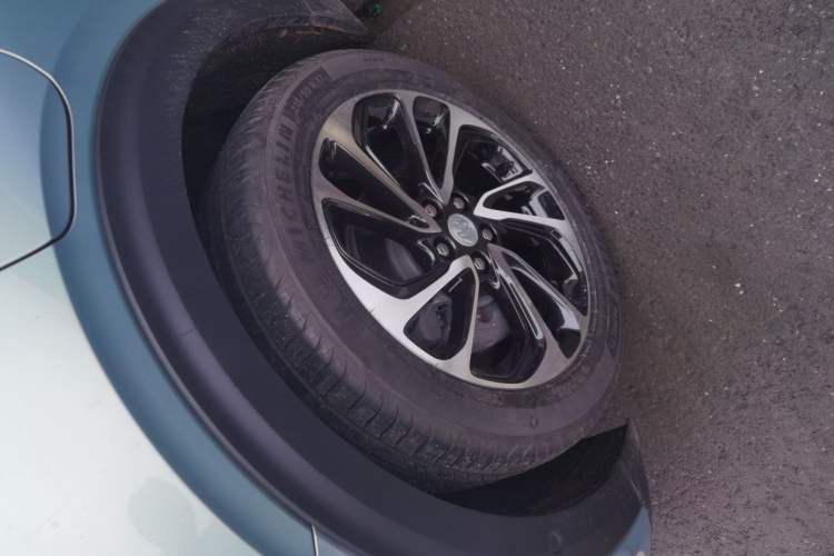 Used Buick Velite 7 2022 652E Connected Smart Version Left Front Wheel Hub