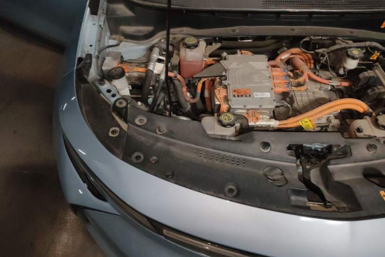 Used Buick Velite 7 2020 652E Connected Smart Car Engine Bay Right