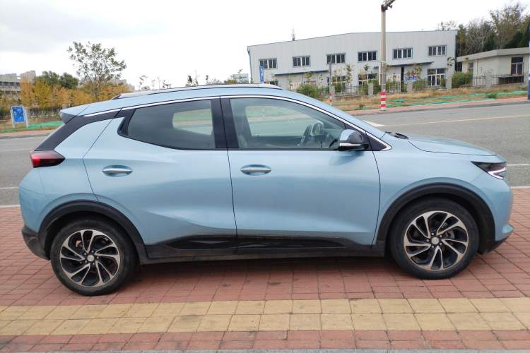 Used Buick Velite 7 2020 652E Connected Smart Car Exterior 2