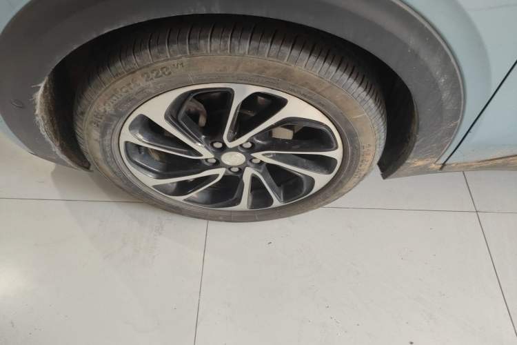 Used Buick Velite 7 2020 652E Connected Smart Car Exterior 2