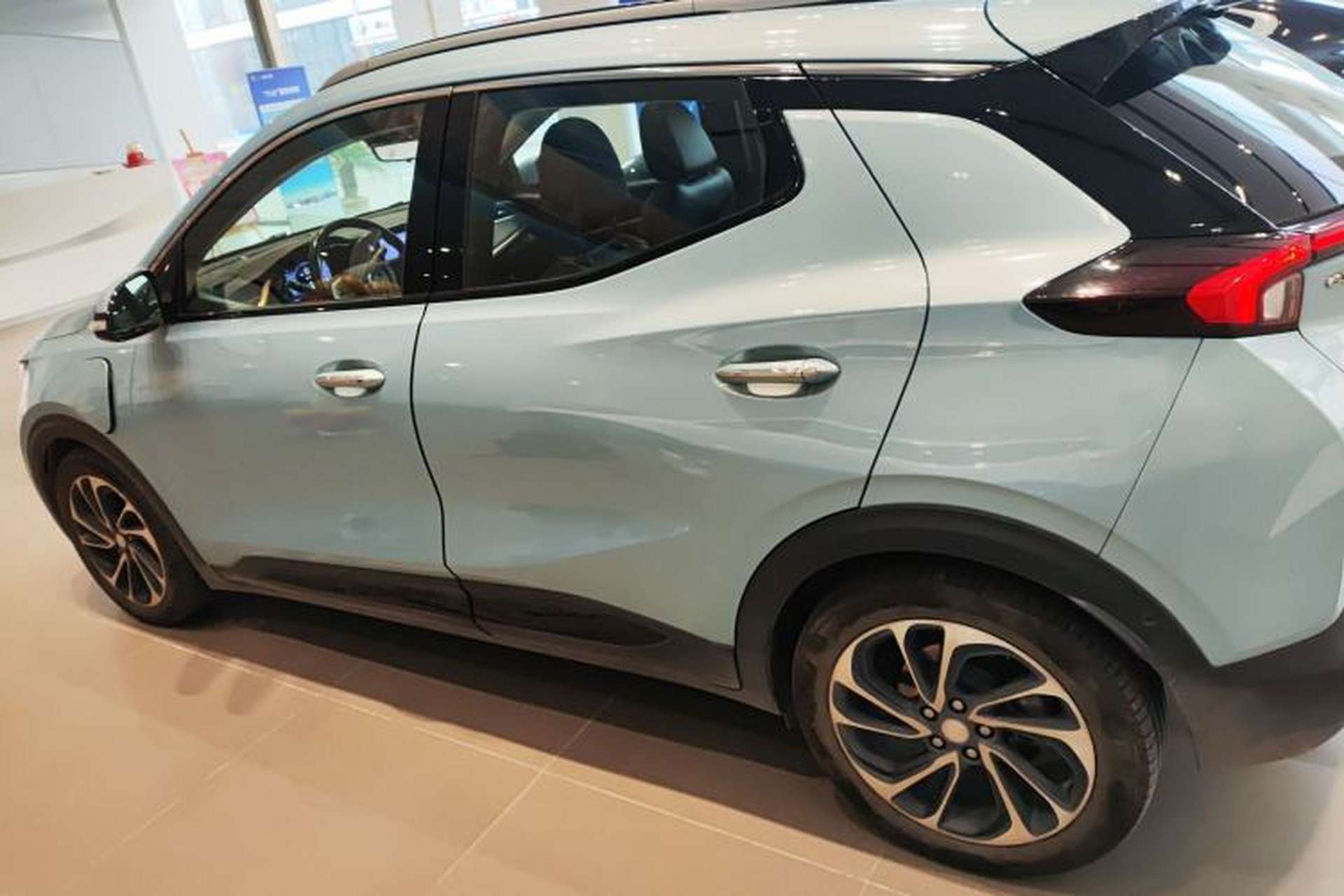 Used Buick Velite 7 2020 652E Connected Smart Car Exterior 3