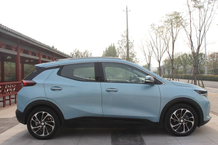 Used Buick Velite 7 2020 652E Connected Smart Car Exterior 3