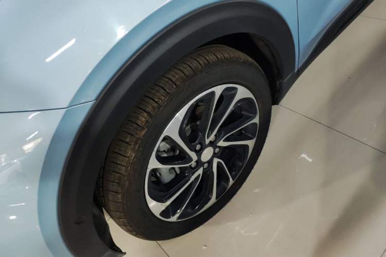 Used Buick Velite 7 2020 652E Connected Smart Car Exterior 4