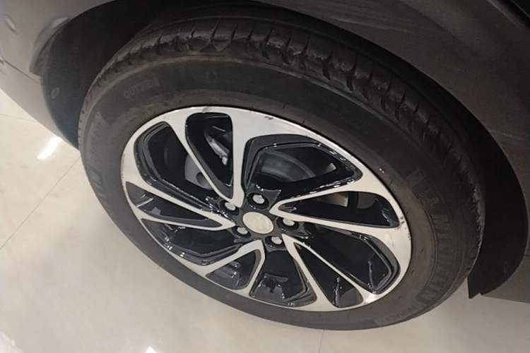 Used Buick Velite 7 2020 652E Connected Smart Car Exterior 5