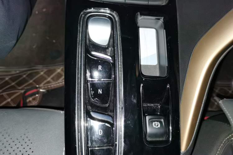 Used Buick Velite 7 2020 652E Connected Smart Car Gear Lever