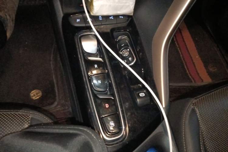 Used Buick Velite 7 2020 652E Connected Smart Car Gear Lever