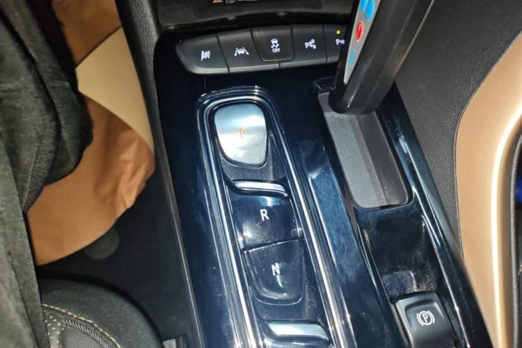 Used Buick Velite 7 2020 652E Connected Smart Car Gear Lever
