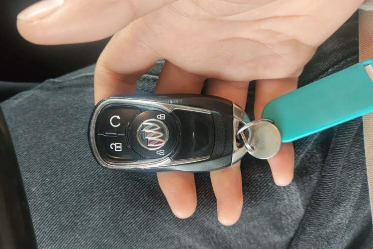 Used Buick Velite 7 2020 652E Connected Smart Car Interior 1