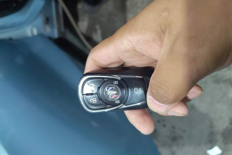 Used Buick Velite 7 2020 652E Connected Smart Car Interior 1