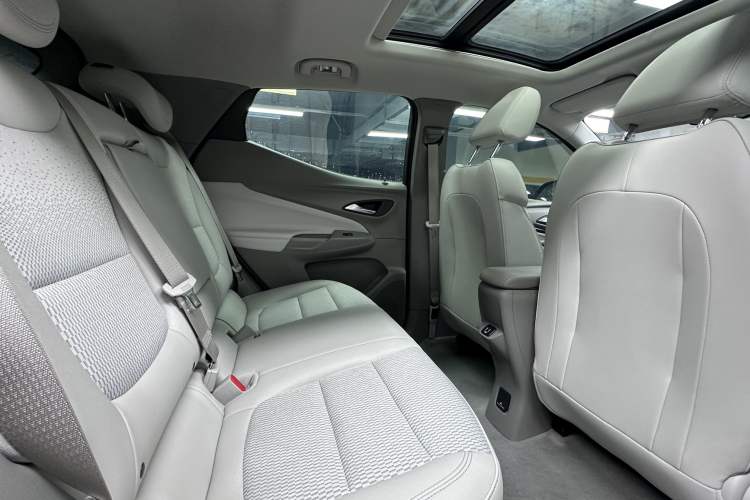 Used Buick Velite 7 2020 652E Connected Smart Edition Interior 5