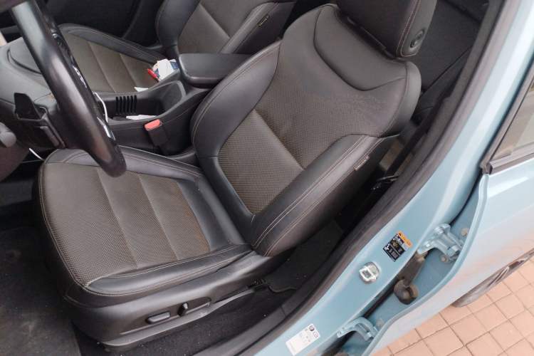 Used Buick Velite 7 2020 652E Connected Smart Car Interior 6
