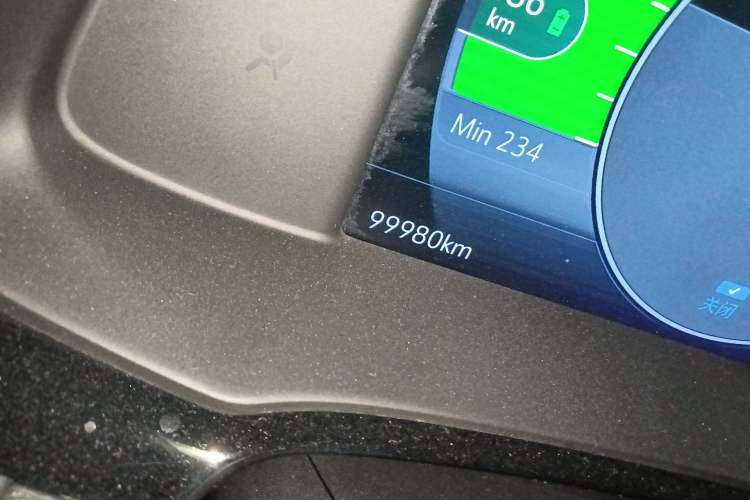 Used Buick Velite 7 2020 652E Connected Smart Car Odometer Close Up