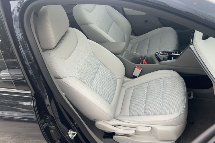 Used Buick Velite 7 2020 652E Connected Smart Edition Right Front Seat