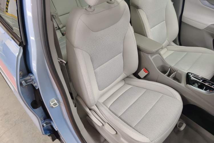 Used Buick Velite 7 2020 652E Connected Smart Edition Right Front Seat
