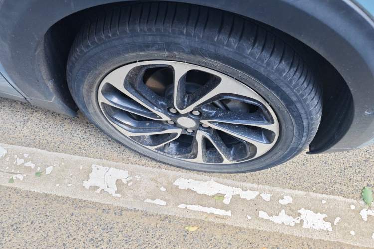 Used Buick Velite 7 2020 652E Connected Smart Car Right Front Wheel Hub