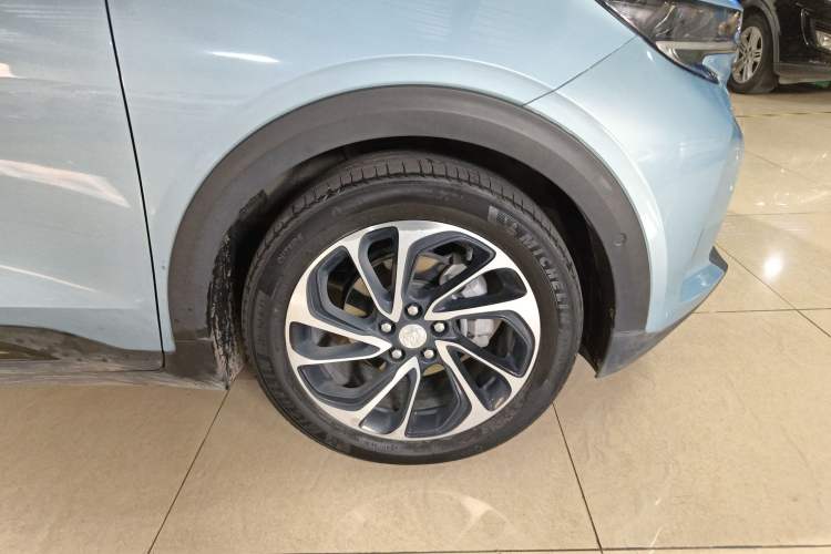 Used Buick Velite 7 2020 652E Connected Smart Car Right Front Wheel Hub