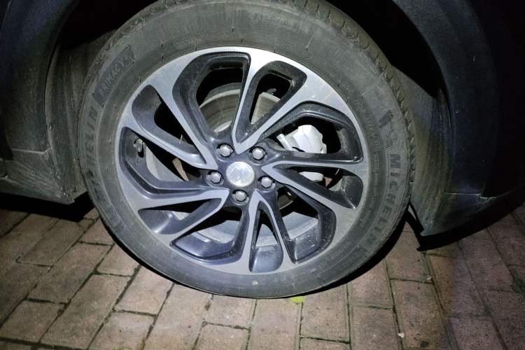 Used Buick Velite 7 2020 652E Connected Smart Car Right Front Wheel Hub