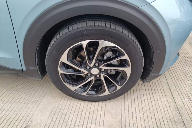 Used Buick Velite 7 2020 652E Connected Smart Car Right Front Wheel Hub
