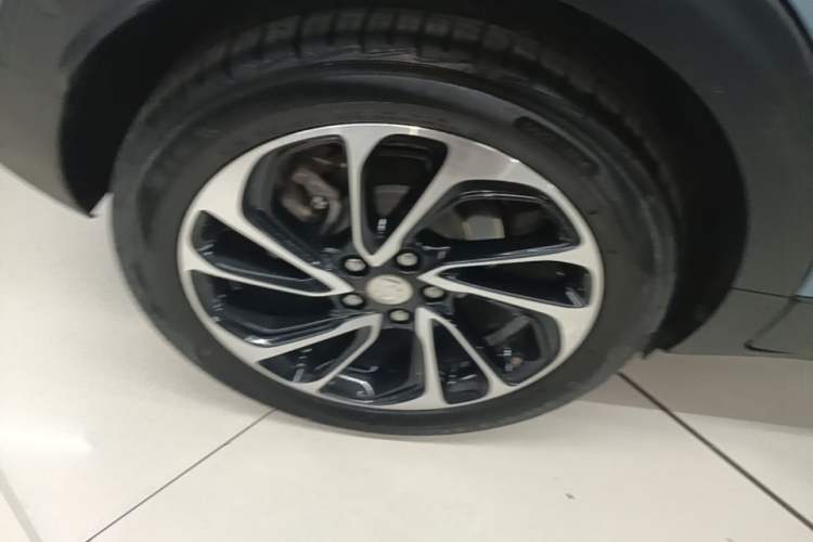 Used Buick Velite 7 2020 652E Connected Smart Car Right Rear Wheel Hub