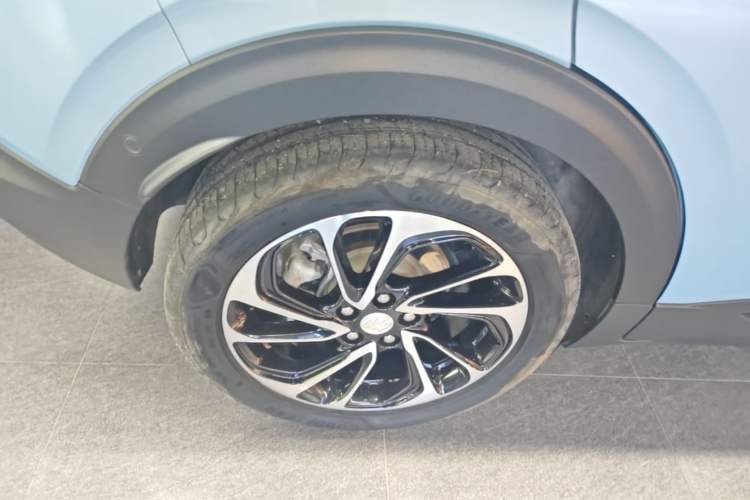 Used Buick Velite 7 2020 652E Connected Smart Car Right Rear Wheel Hub