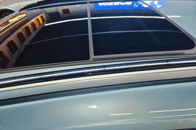 Used Buick Velite 7 2020 652E Connected Smart Car Roof
