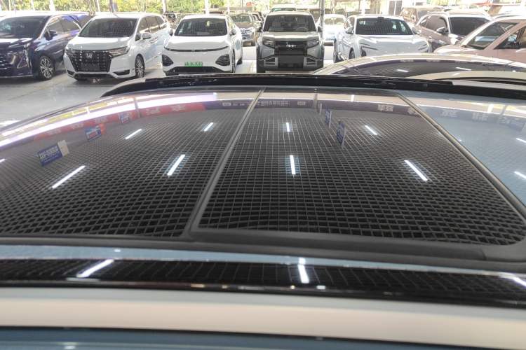 Used Buick Velite 7 2020 652E Connected Smart Car Roof