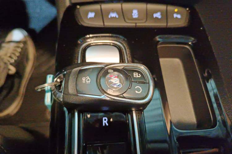 Used Buick Velite 7 2020 652E Connected Smart Car Vehicle Key