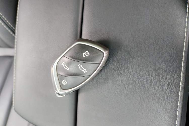 Used Buick Velite 7 2020 652E Connected Smart Car Vehicle Key