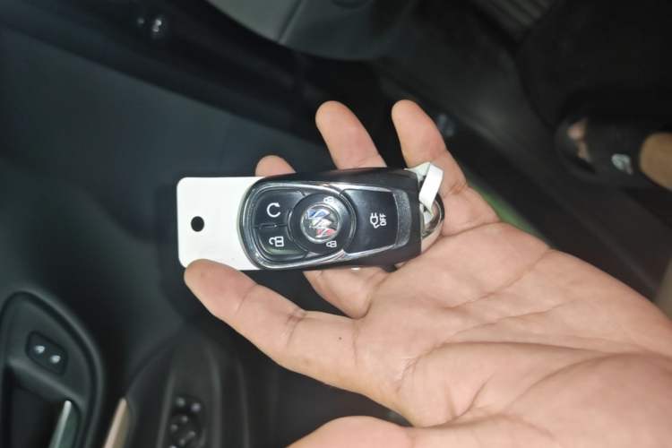 Used Buick Velite 7 2020 652E Connected Smart Car Vehicle Key