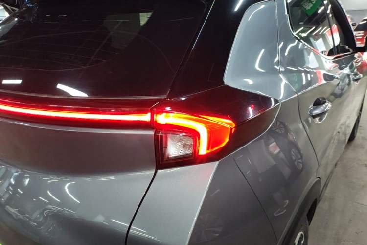 Used Buick Velite 7 2020 652E Connected Smart Edition Exterior 3