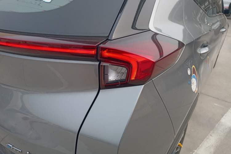 Used Buick Velite 7 2020 652E Connected Smart Edition Exterior 3
