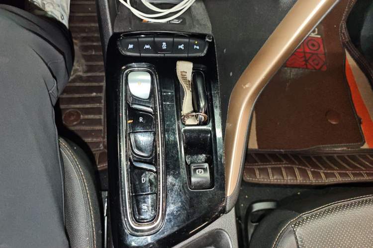 Used Buick Velite 7 2020 652E Connected Smart Car Gear Lever