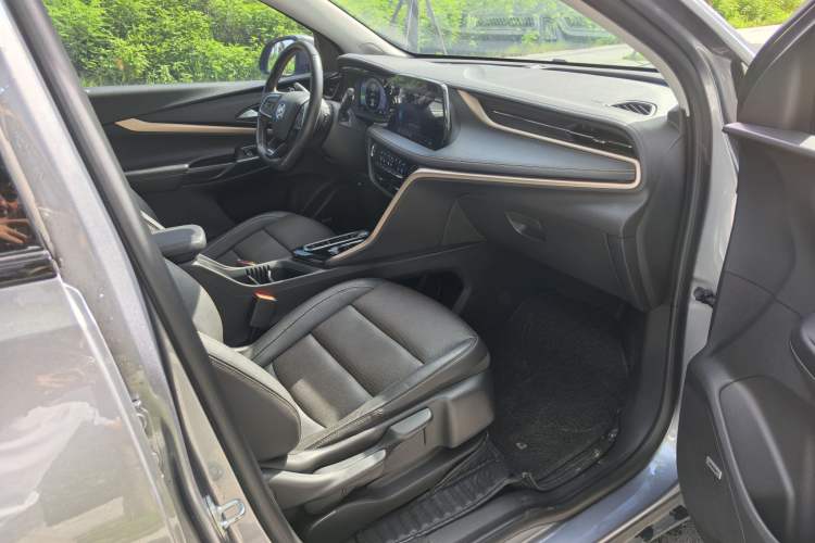 Used Buick Velite 7 2020 652E Connected Smart Car Interior 3
