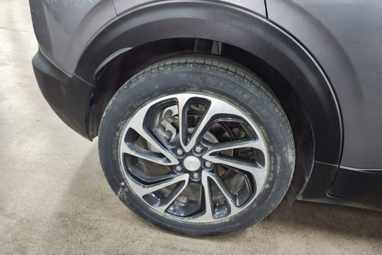 Used Buick Velite 7 2020 652E Connected Smart Edition Right Rear Wheel Hub
