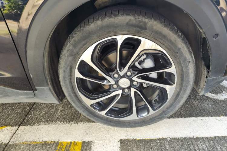 Used Buick Velite 7 2020 652E Connected Smart Car Right Front Wheel Hub