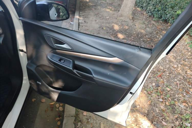 Used Buick Velite 7 2020 652E Connected Smart Car Right Front Door Interior