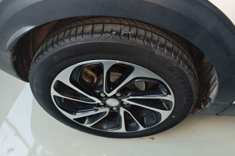 Used Buick Velite 7 2020 652E Connected Smart Edition Right Rear Wheel Hub