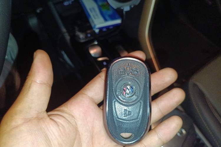 Used Buick Velite 7 2020 652E Connected Smart Car Vehicle Key