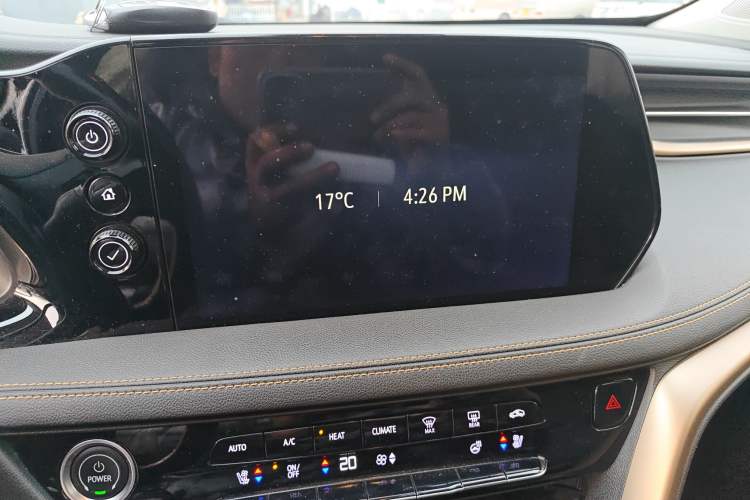 Used Buick Velite 7 2020 652E Connected Smart Car Audio And AC Panel