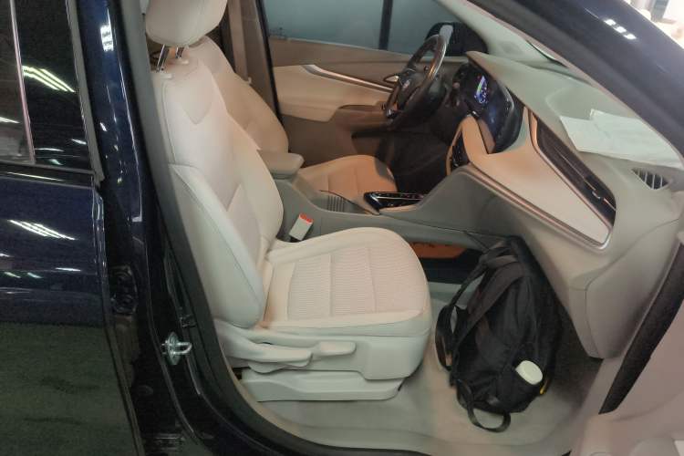 Used Buick Velite 7 2022 652E Connected Smart Edition Right Front Seat