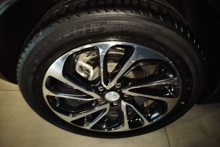 Used Buick Velite 7 2022 652E Connected Smart Version Right Rear Wheel Hub