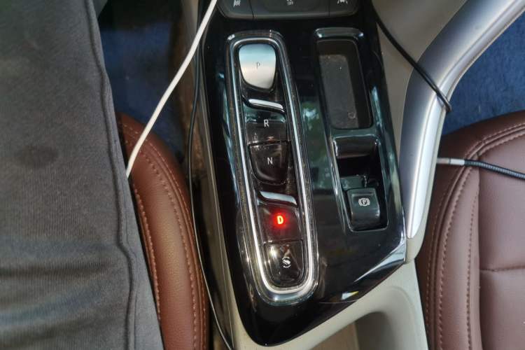 Used Buick Velite 7 2022 652E Connected Smart Edition Gear Lever