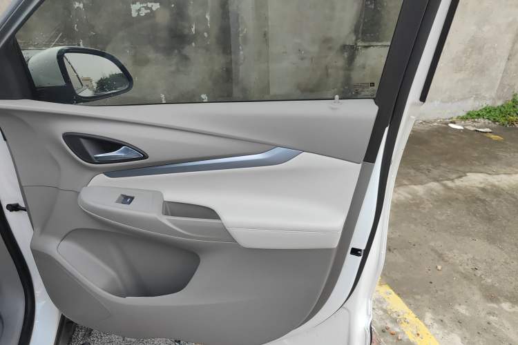 Used Buick Velite 7 2022 652E Connected Smart Edition Interior 5