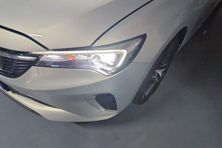 Used Buick Verano 2022 Pro 533T Fun Edition Left Front Headlight